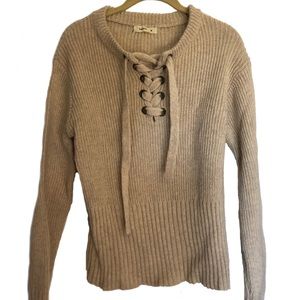 Beige tie-up knit sweater